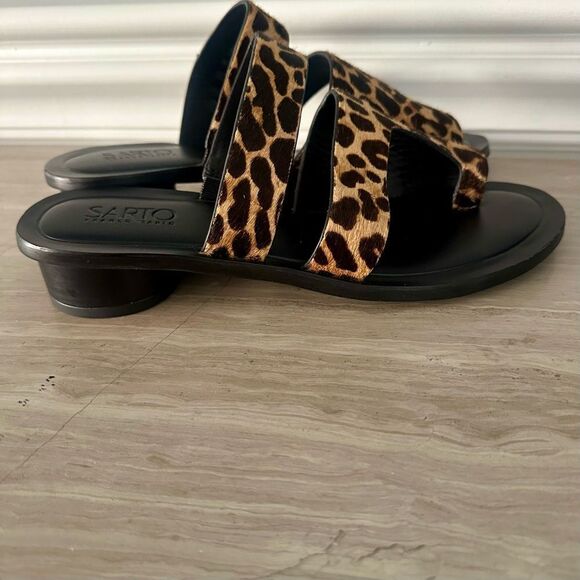 SARTO By Franco Sarto Black and Brown Trixie Slide Sandals. - Picture 1 of 7